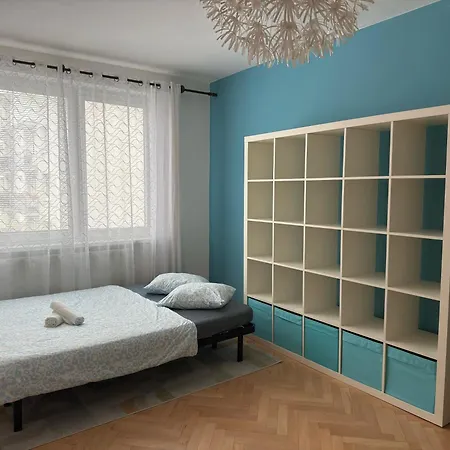 Predmestska Appartement *